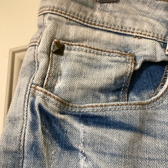 Denim Life Denim Shorts with Embellishment Details - Picture 3 of 7